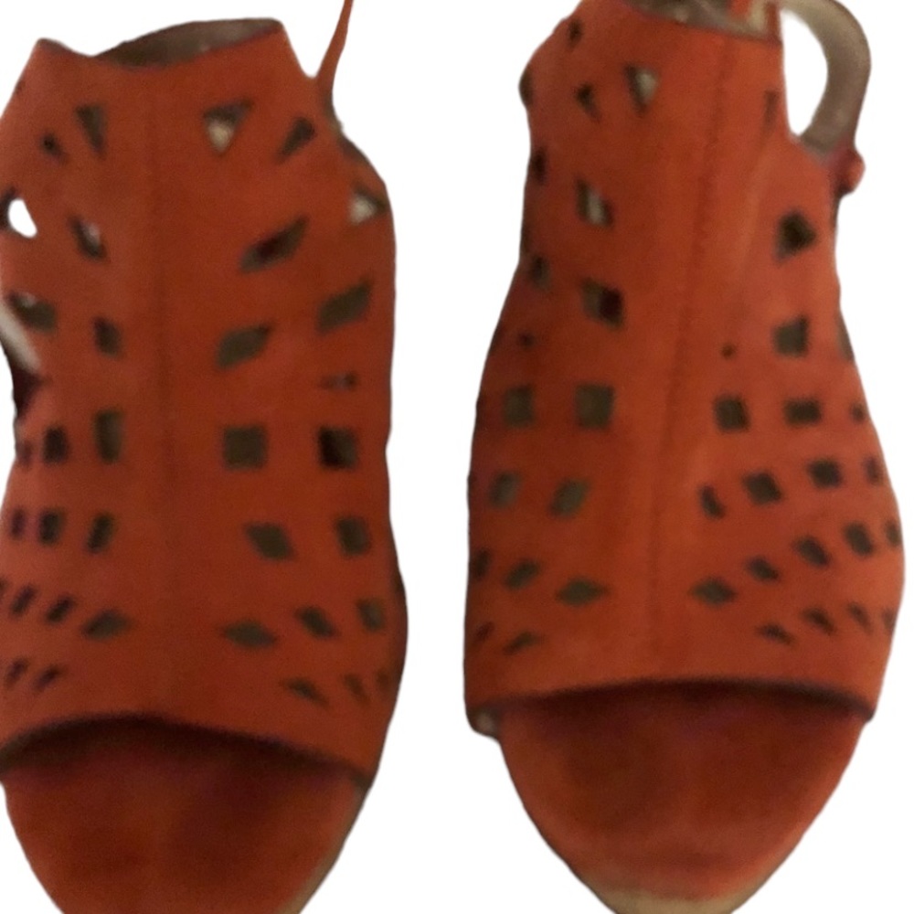 Calvin Klein size 10 rust dark cognac laser cut suede wedge adjustable